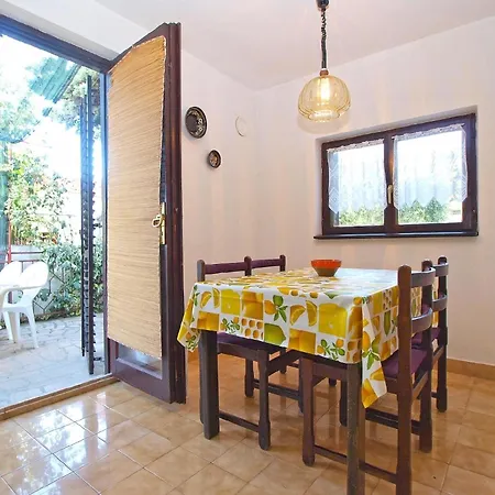 Fuer 4 Personen Ca 50 Qm In Banjole, Istrien Istrische Riviera Apartment *